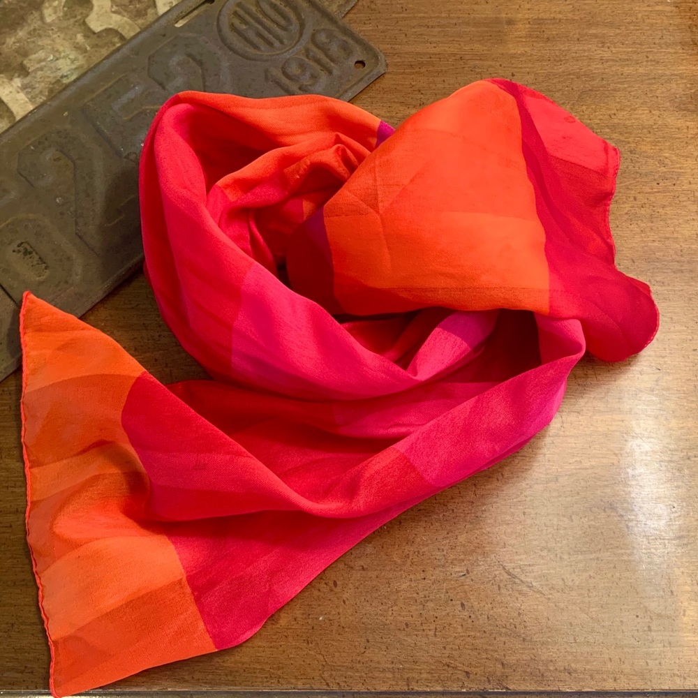 Silky satin Neapolitan look a like🧣scarf  Valentines Christmas